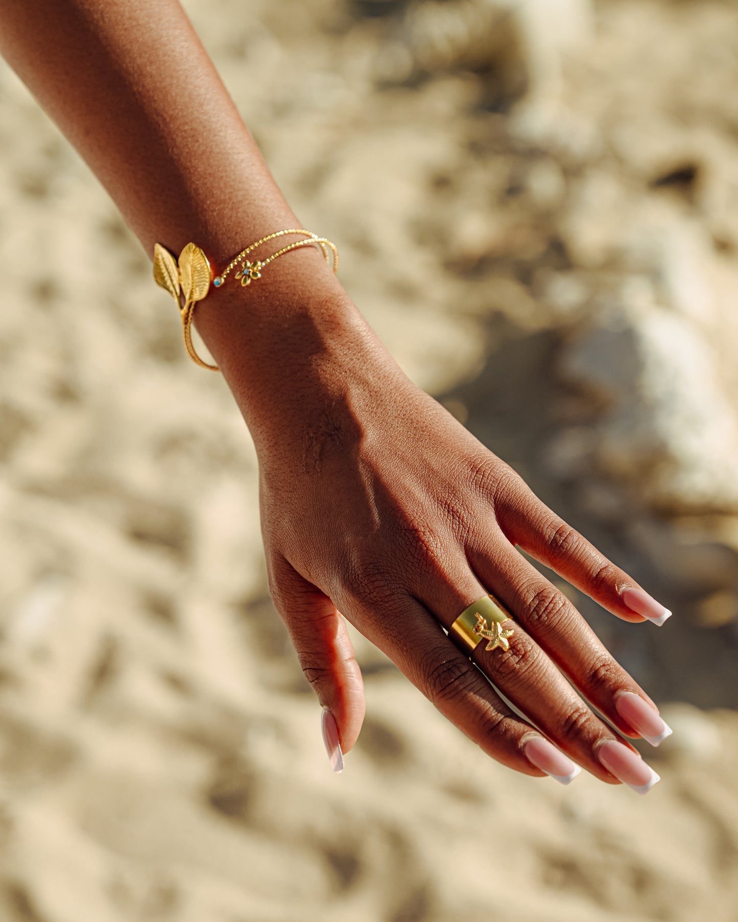 Bracelet manchette ouverte Perla