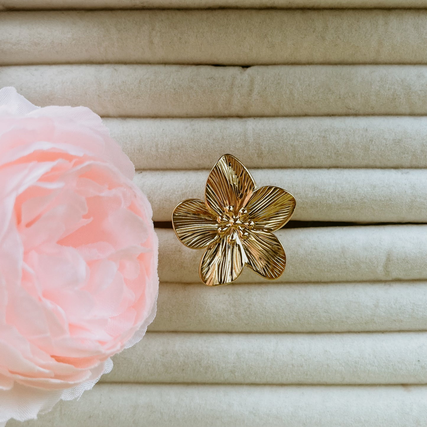 Bague réglable à fleur
