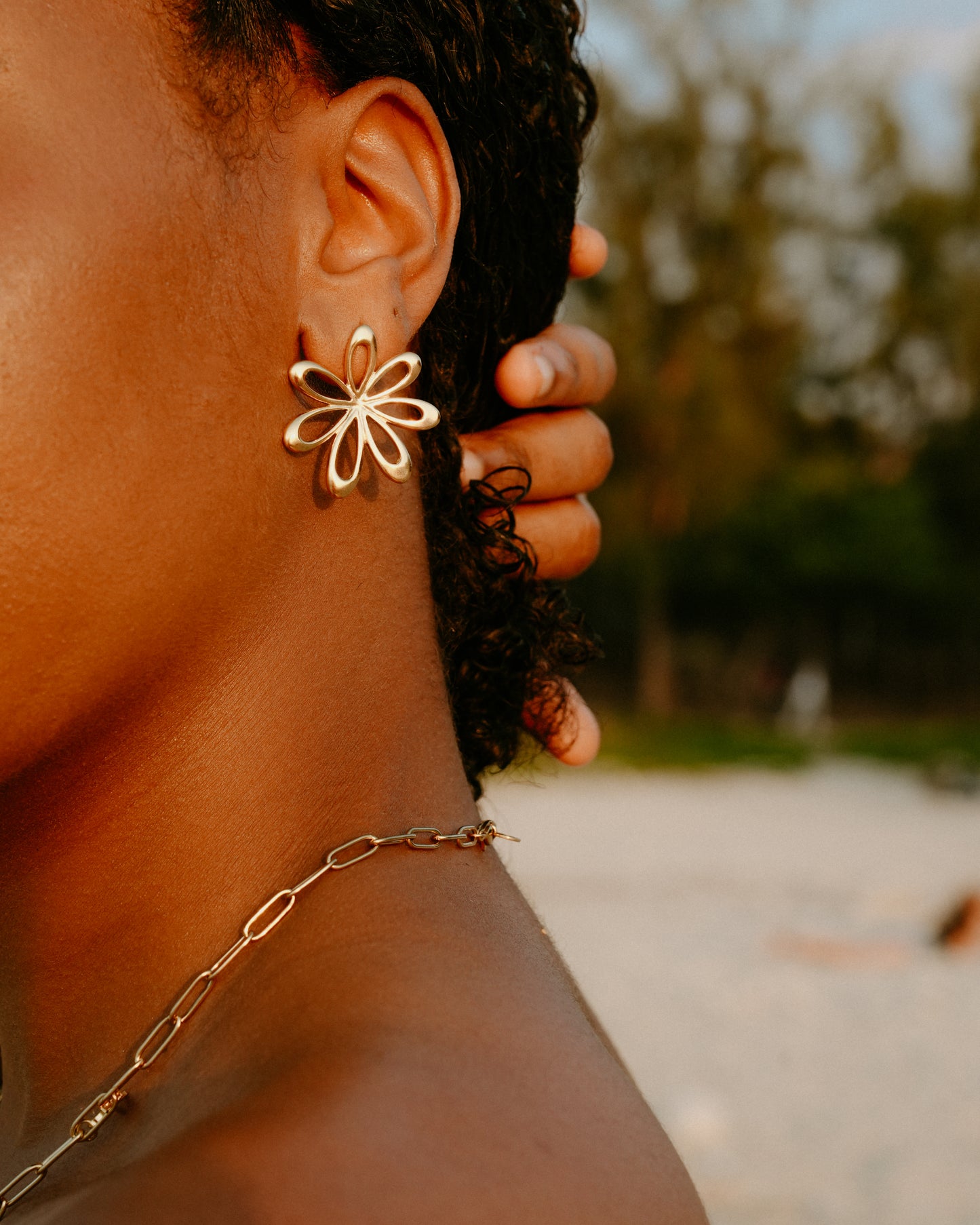 Clous d’oreilles Iris