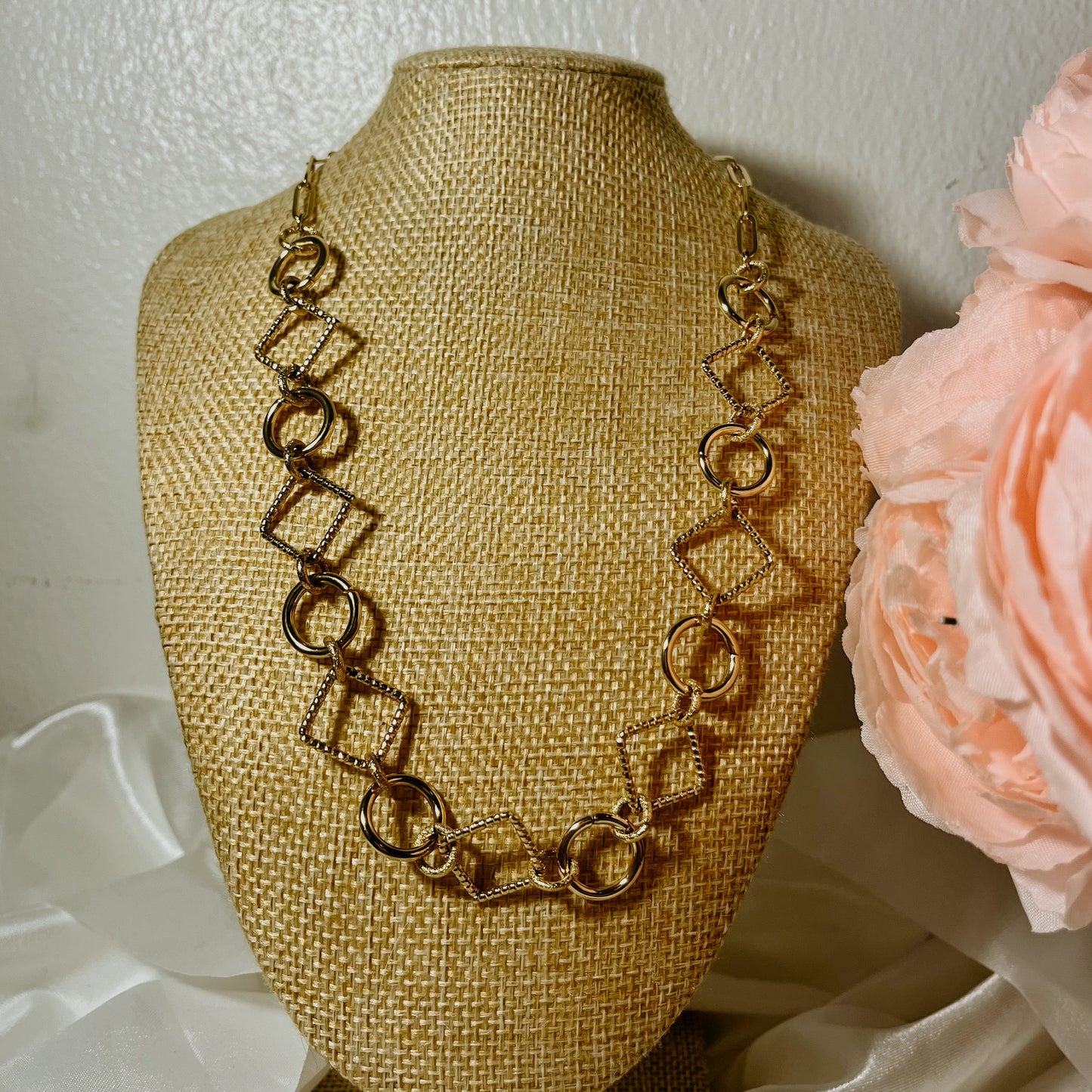 Collier à maillons ronds et carrés