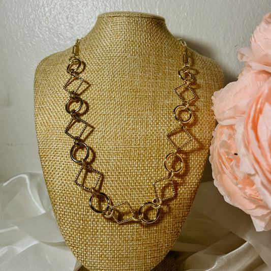 Collier à maillons ronds et carrés